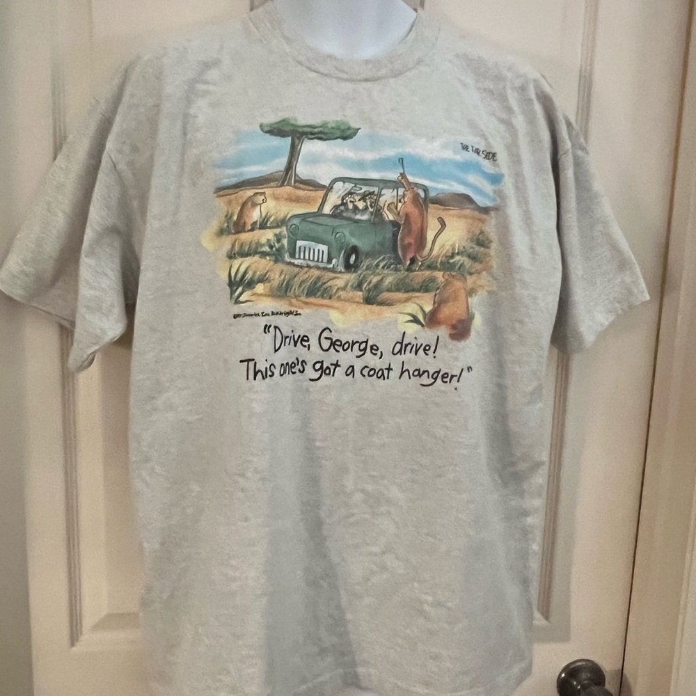 Cream Graphic Tee- Far Side Humor- like new